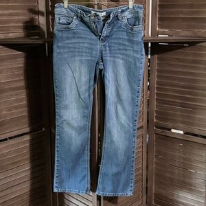Blue Straight Leg Jeans with Classic Fit